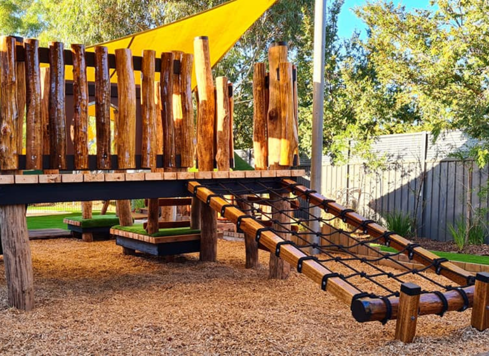 Sparrow Early Learning Alamanda - Outdoor fort play space by Ecoplayscapes